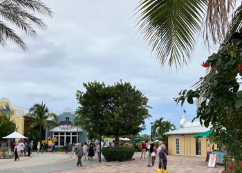 Discovering Hyperlocal Gems