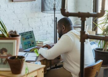 Nomadic Life: Work and Travel